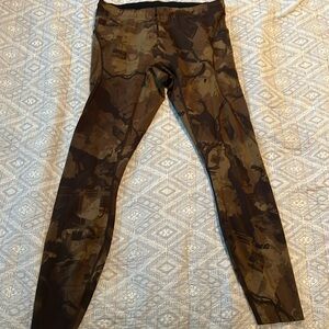 Men’s Lululemon Surge Tights Size XL